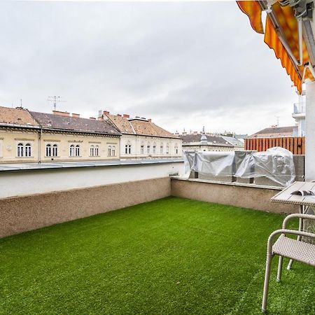 Bpr Garay Suite With Rooftop Terrace & A/C Budapest Exterior foto