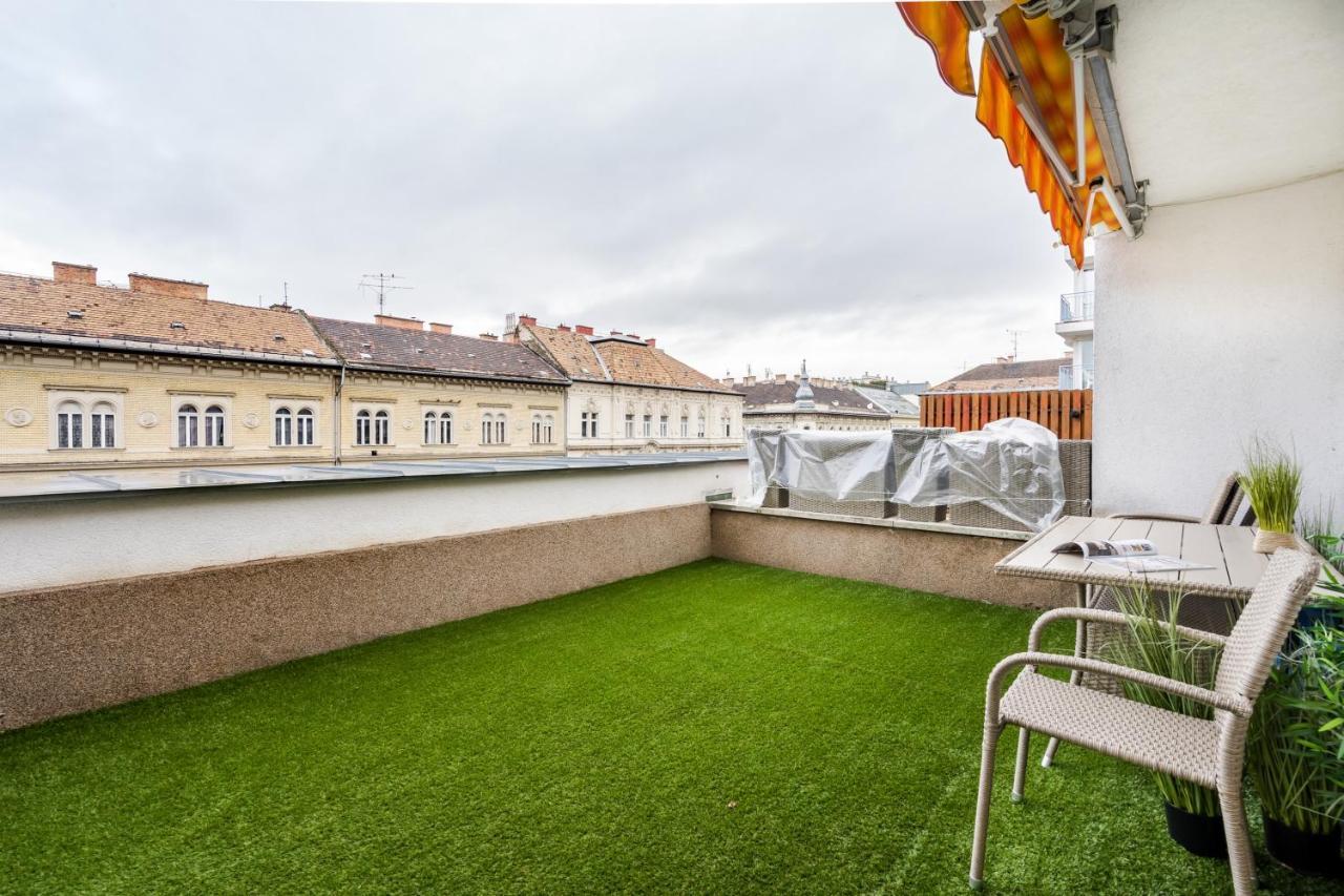 Bpr Garay Suite With Rooftop Terrace & A/C Budapest Exterior foto